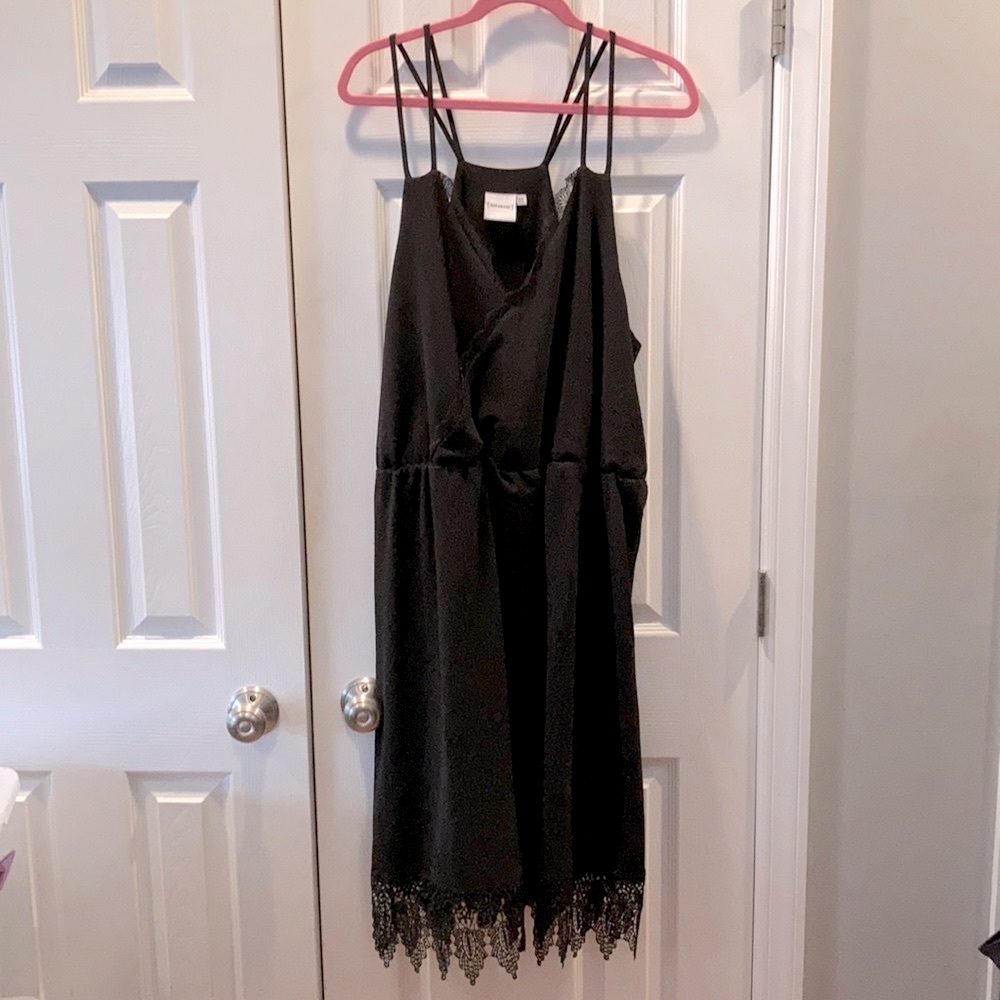 Junarose Black lace trim surplice suki Midi Dress